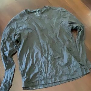 Men’s long sleeve grey shirt XL